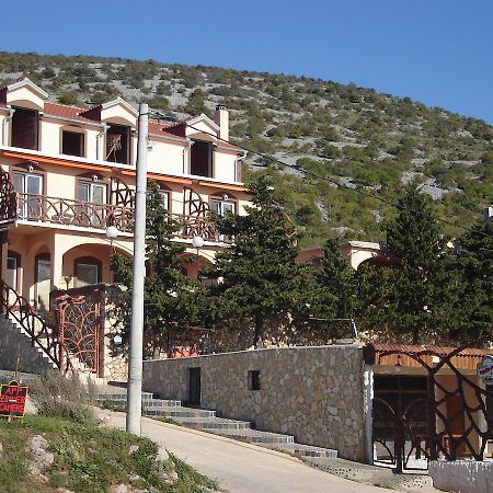 Katarina Apartments And Rooms Сибин Кръмпотски Екстериор снимка